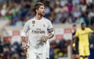 亚美电竞焦点-于帕梅卡诺被萨内怒吼