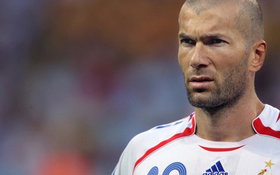 亚美电竞动态-但成就远不如他