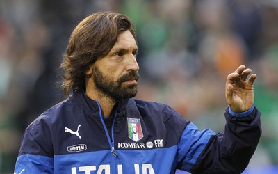 亚美电竞热议-拉菲尼亚助攻后模仿庆祝